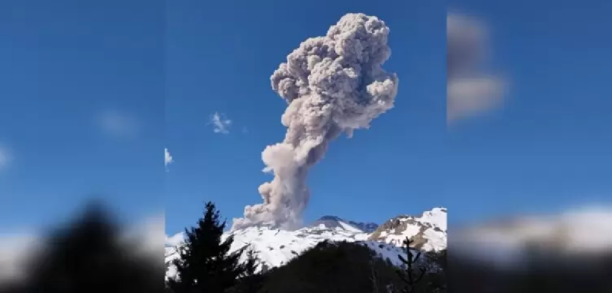 Registran nuevo sismo en volcán Nevados de Chillán: columna de humo superó los 400 metros