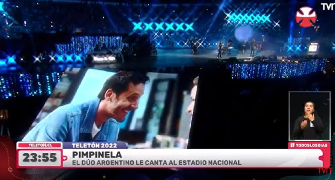 Benjamín Vicuña en videoclip de Pimpinela