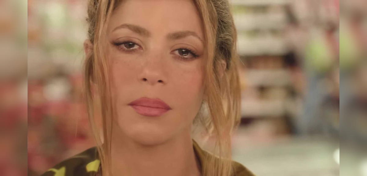 Shakira llorando