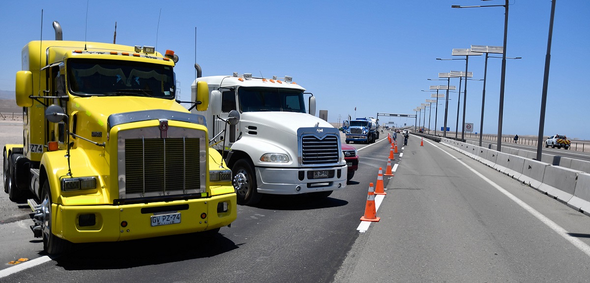 Camioneros no llegan a un acuerdo con el Gobierno y sigue el paro: ¿qué impidió el humo blanco?