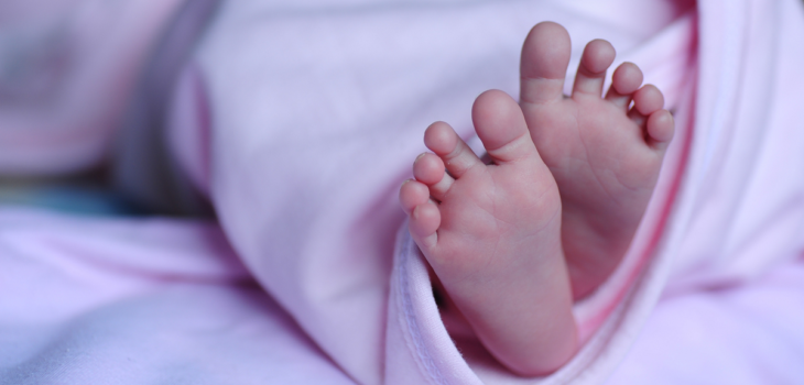Bebé de dos meses murió aplastado por su madre