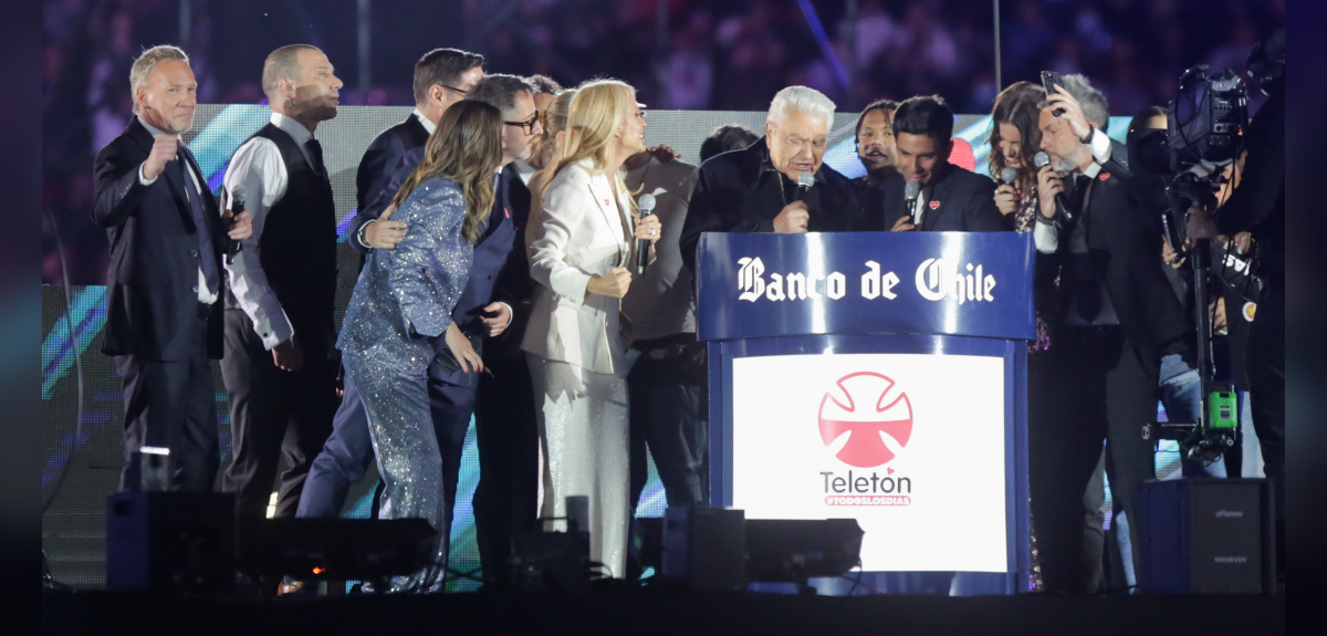 Teletón responde a reportaje que reveló pagos millonarios a Enrique Correa y Ximena Casarejos