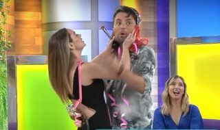 Daniela Nicolás besó a Daniela Valenzuela