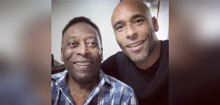 Hijo de Pelé comparte foto con él
