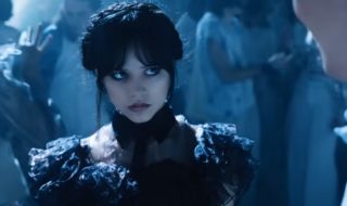 Jenna Ortega escena baile Merlina