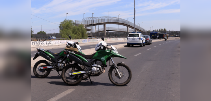 Dos personas a bordo de motocicleta mueren tras colisionar con camión en Autopista General Velásquez.