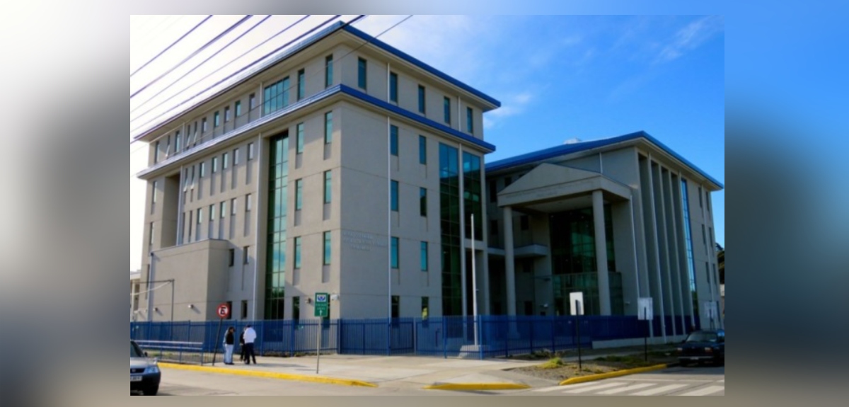 Acusado de abuso sexual contra adolescente en Punta Arenas intentó sobornar a madre con $500 mil