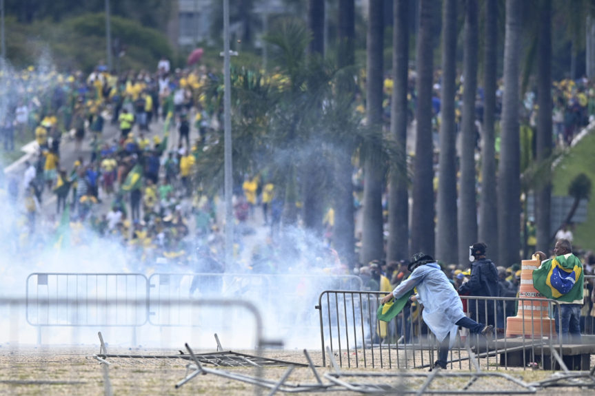 Las imágenes que dejó la violenta invasión de "bolsonaristas" en sedes de los tres poderes en Brasil.