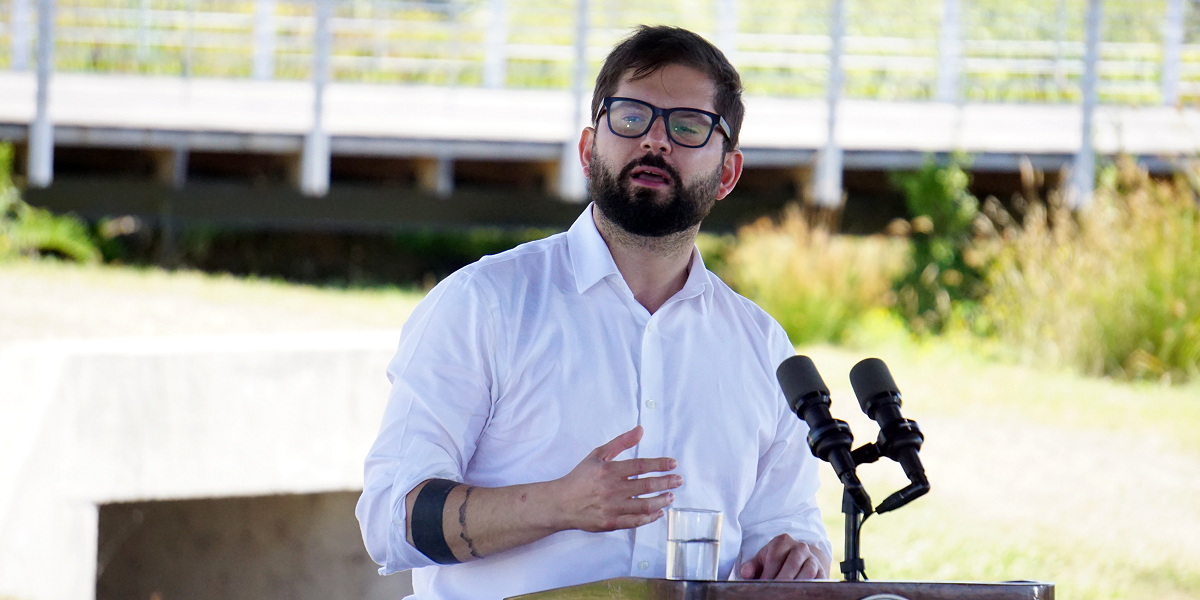 Presidente Boric respondió a críticas por indultos: “Para reparar heridas que están abiertas”