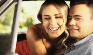 Zúmbale primo y Mario Guerrero estrenan nuevo single "¿Cuándo fue?": Maura Rivera protagoniza clip