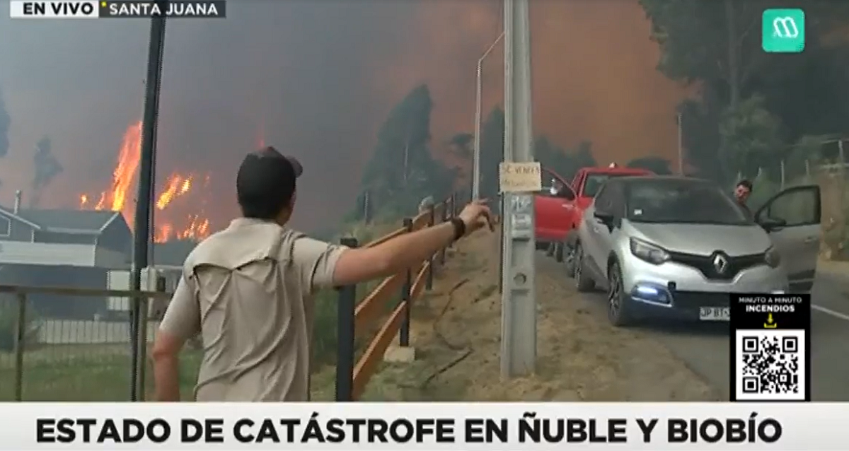 Gonzalo Ramírez vivió minuto de furia en medio de cobertura de incendios en Santa Juana