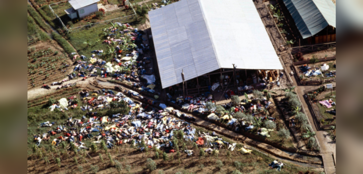 La masacre de Jonestown: el mayor suicidio colectivo de la historia que dejó más de 900 muertos.