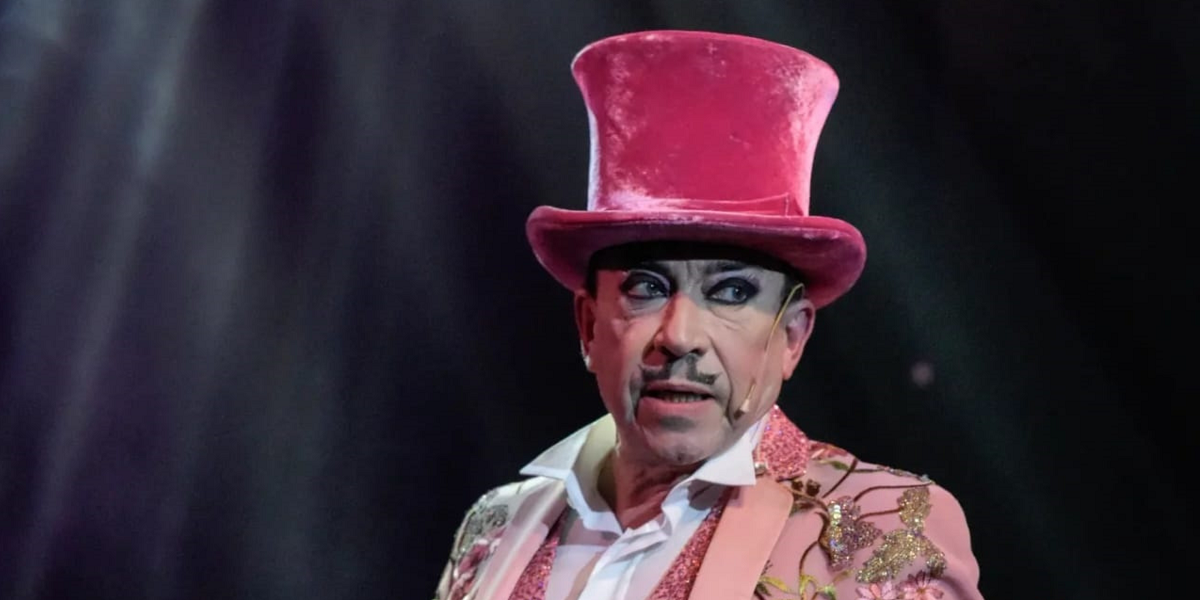 Aníbal Pachano recibió especial sorpresa de cumpleaños en la previa de la grabación de Aquí se baila