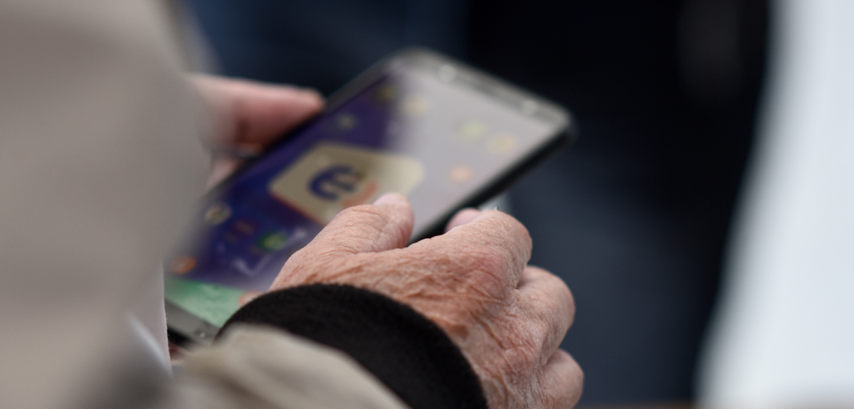 Subtel incluye servicios de mensajes de texto en proceso tarifario 2024 tras recomendación de la FNE