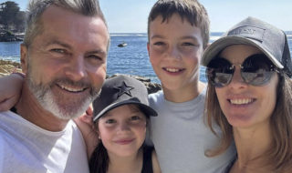 Hijos de Diana Bolocco y Cristián Sánchez buscan huevitos de Pascua