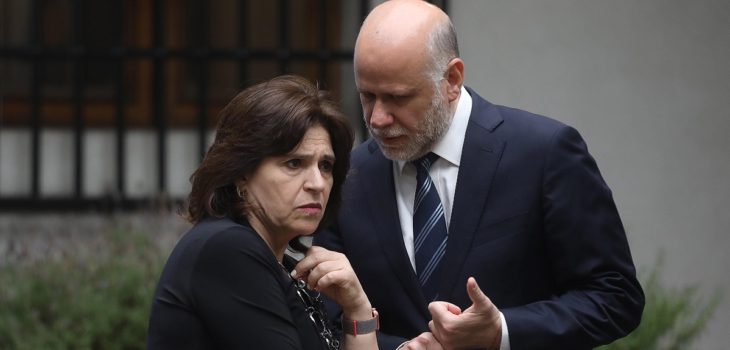 Gobierno anuncia renuncia de la ministra Ana Lya Uriarte: asumirá Álvaro Elizalde Soto