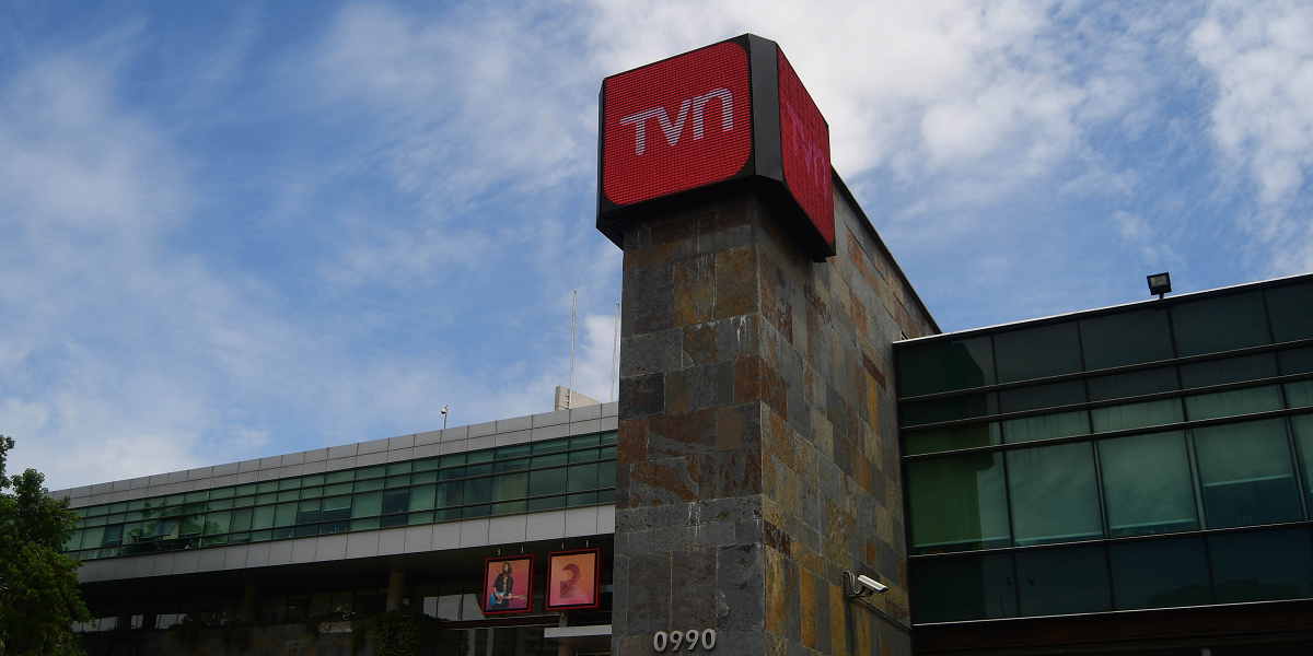 Periodista de TVN armó emprendimiento tras dejar el canal después de 5 años: "Hay que arriesgarse"