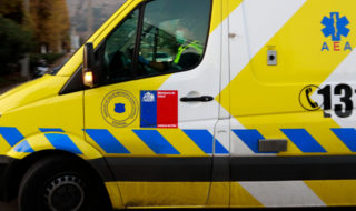 “Salven a mi amigo o los voy a matar”: sujeto agredió a personal de SAMU y robó camilla en Quillota