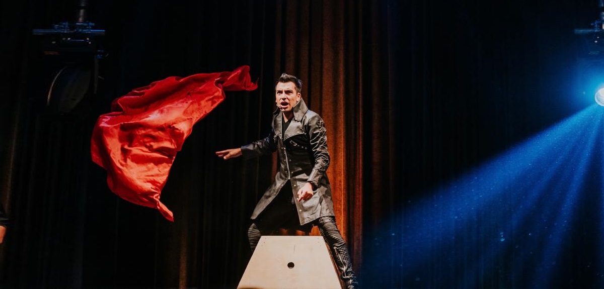 Ilusionista Gerardo Hoffmann se presentará en Concepción: 