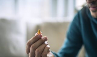 La hora en que haces un test, te pones una vacuna o te tomas un fármaco es clave: aquí los detalles