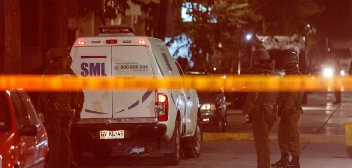 Acusado de matar a adolescentes en portonazo en Santiago quedó con arresto domiciliario total