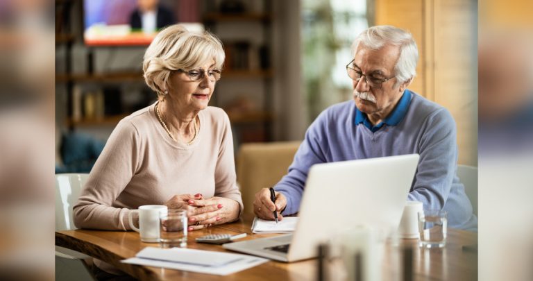 Cómo se puede acceder a una pensión anticipada por enfermedad terminal