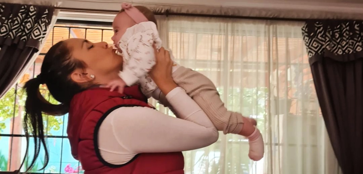 Icha Sobarzo mostró lo grande que está su hija con adorable postal: 