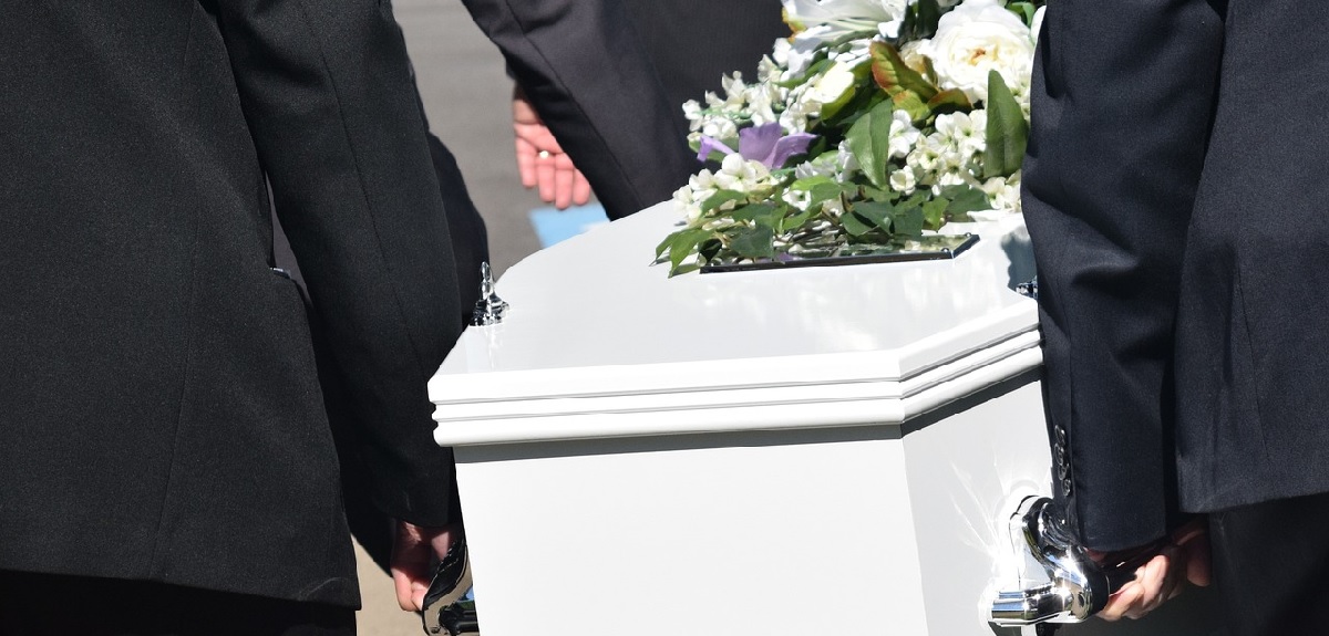 anciana despertó funeral