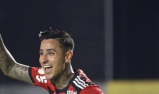 Erick Pulgar marcó golazo que le dio la victoria a Flamengo sobre Santos: revisa aquí su anotación