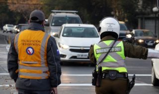 Revisa la restricción vehicular de este 18 de julio en Santiago