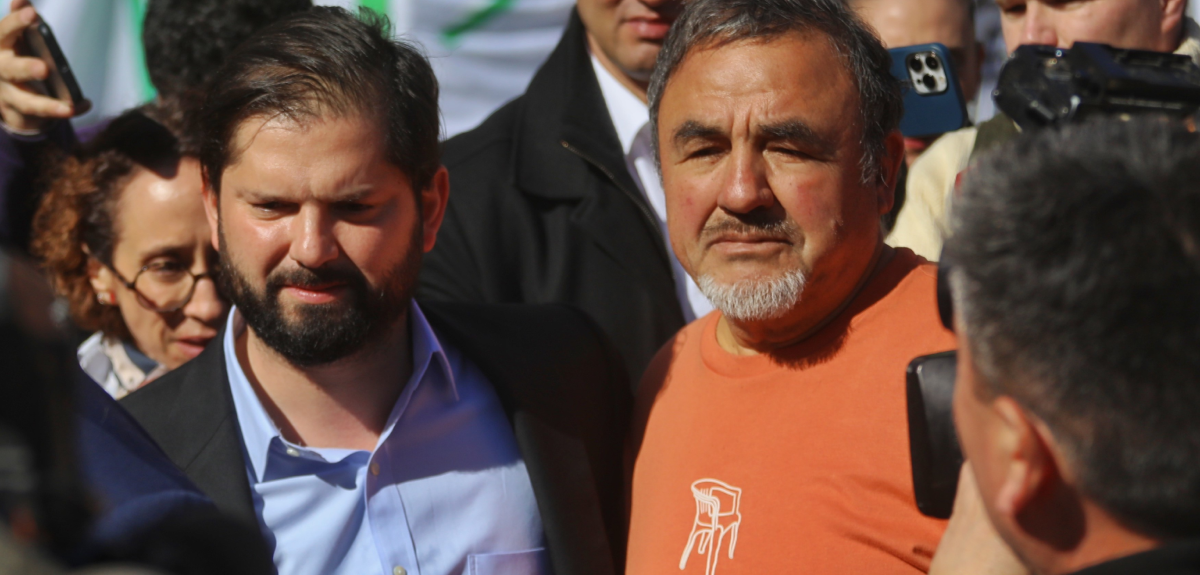 El asesor del Minvu que encabezó manifestación en La Moneda.