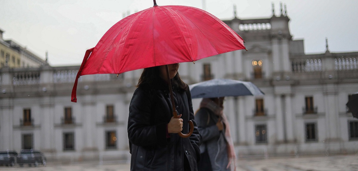 ¿Lloverá en Santiago? Emiten alerta en 5 regiones por precipitaciones 