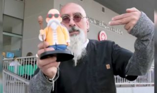 maestro roshi trabajador posta central