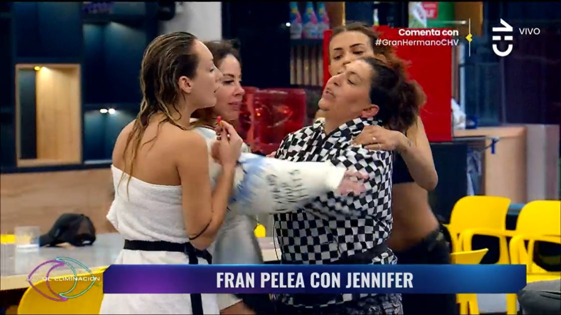 Pelea Fran y Pincoya