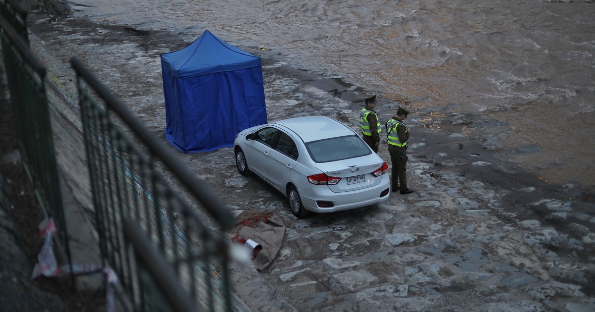 Hallan cuerpo ribera río Mapocho