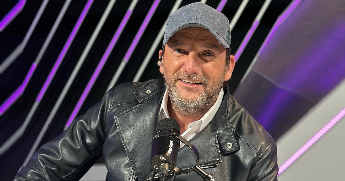 Daniel Fuenzalida recibió emotivo regalo para recordar a sus fallecidos padres en Fiestas Patrias