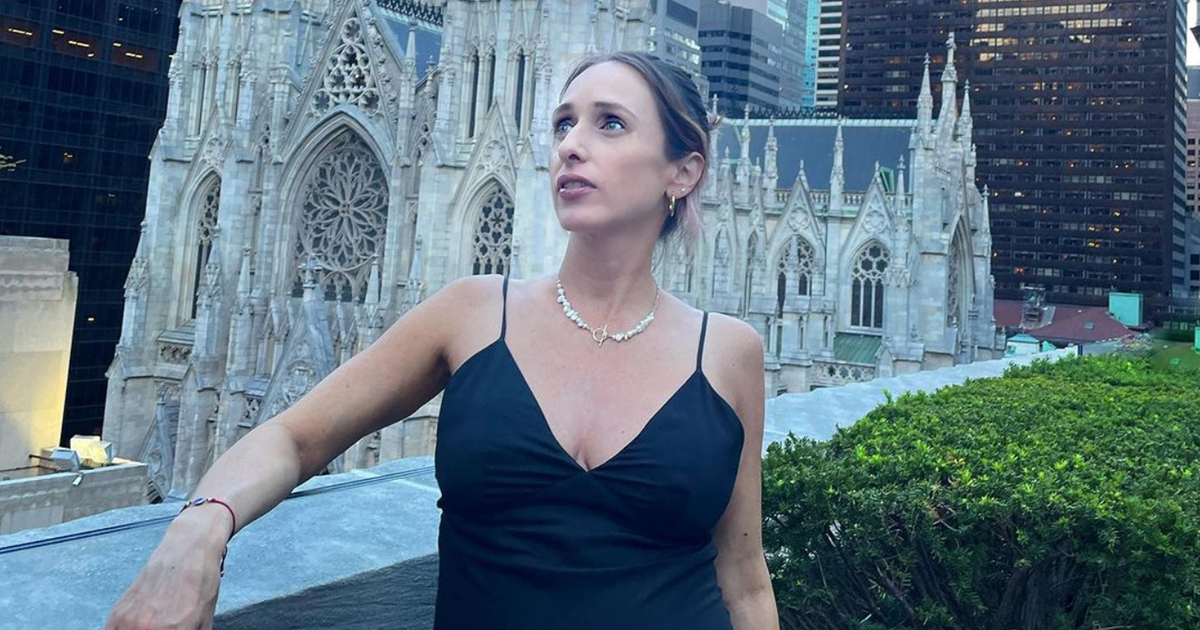 Andrea Velasco presentó a su bebé recién nacida en bella publicación: 