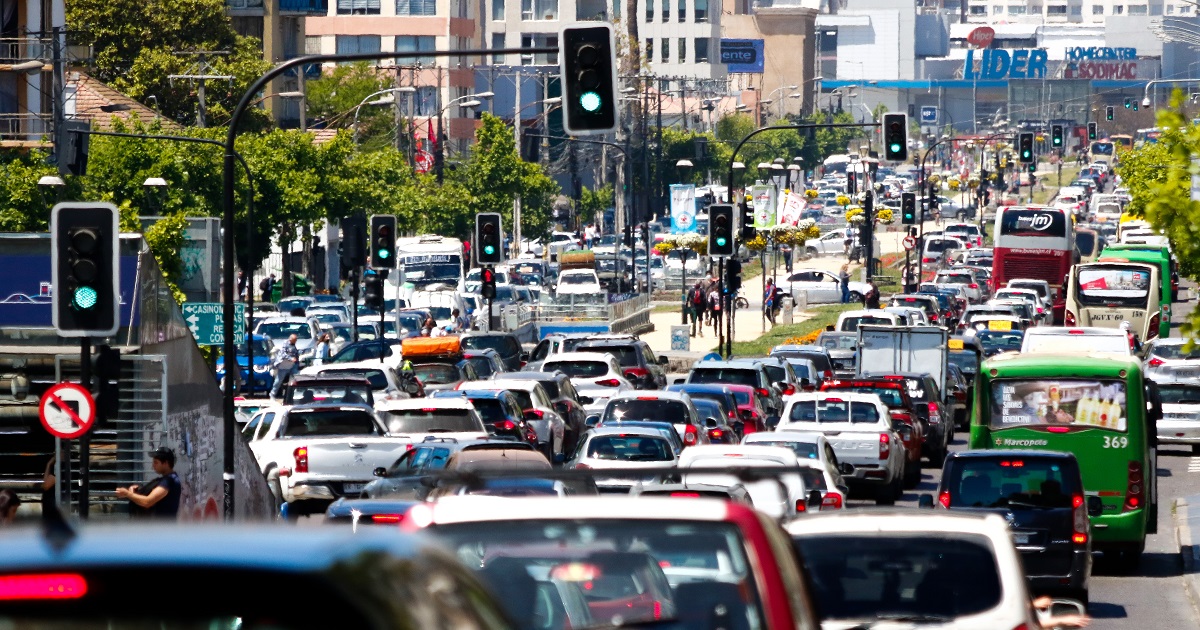 ¿Es feriado irrenunciable este 27 de octubre? Así funcionará el comercio este fin de semana largo