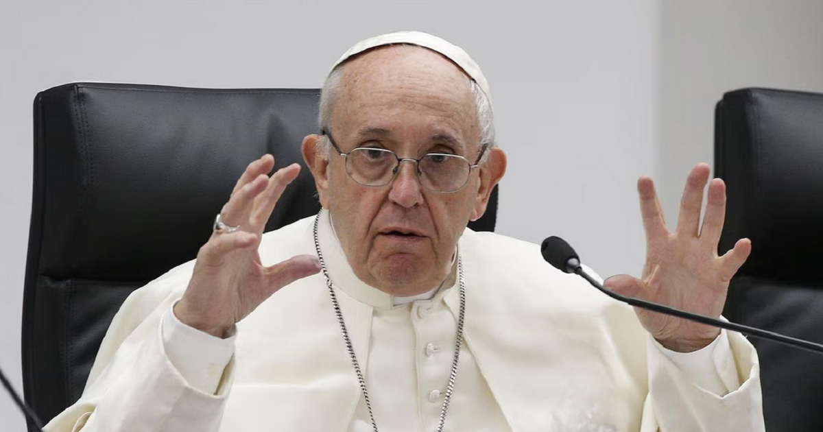 Papa Francisco afirmó que "el chismorreo es la enfermedad más común en la Iglesia"