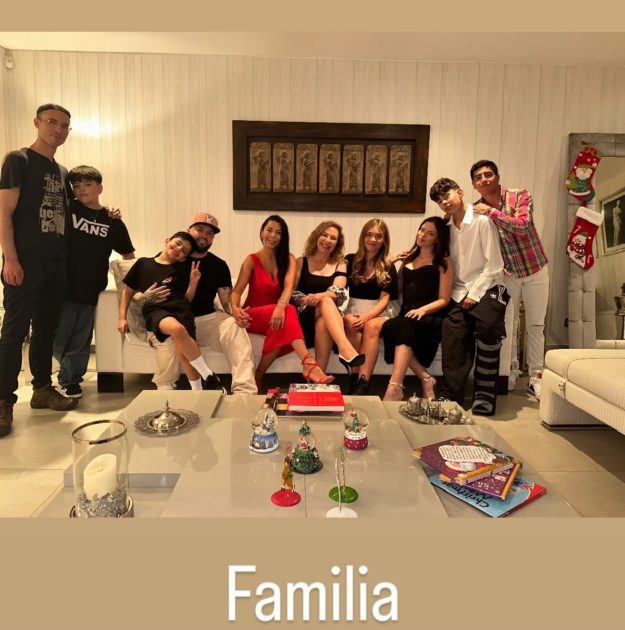 Daniela Aránguiz foto Navidad familia