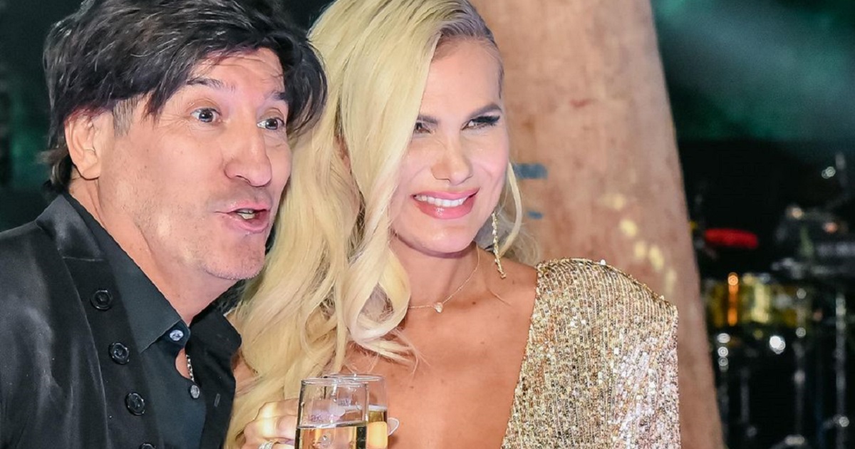 María Alberó e Iván Zamorano deslumbraron con elegantes looks en Gala del fútbol