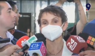 Ministra Carolina Tohá votó mascarilla COVID