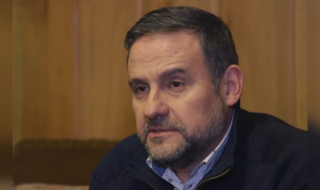 Detienen a padre de Martín Pradenas tras denuncia de abuso sexual a menor de edad