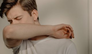 síntomas variante covid-19 llamad Pirola