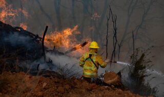 Alerta Roja por incendios forestales
