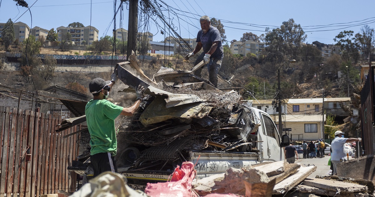 Incendios en la región de Valparaíso: hay más de 30 mil víctimas y 6 mil viviendas afectadas