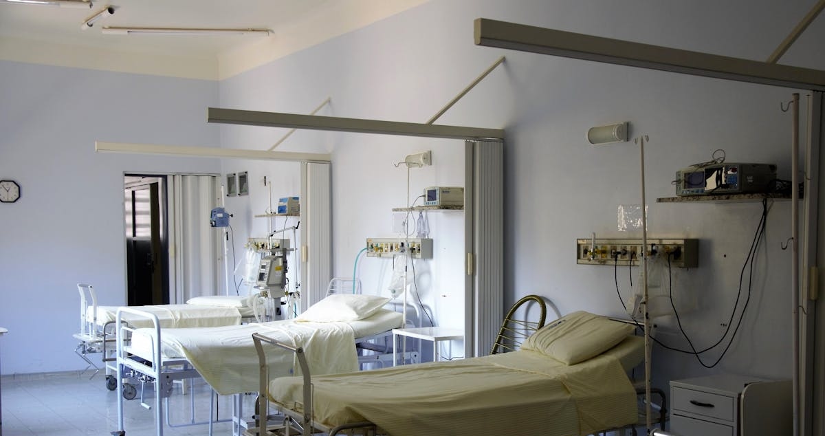 Denuncian que paciente de Hospital del Salvador fue violada mientras estaba sedada