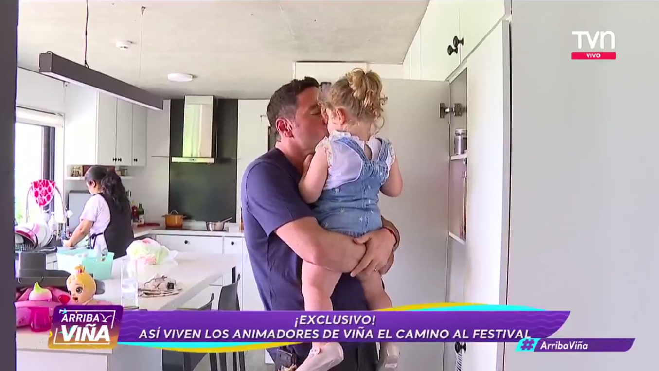 Pancho Saavedra mostró a su hija en "Arriba Viña" y evidenció lo grande que está