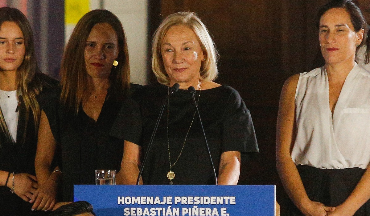 "Un hombre que soñaba en grande": Cecilia Morel dio emotivo discurso en homenaje a Sebastián Piñera