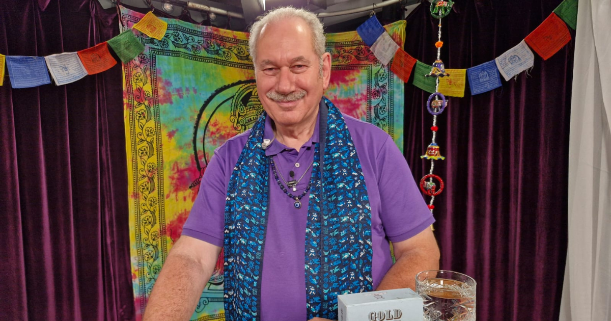 Pedro Engel lanzó sus predicciones del horóscopo: revisa cómo le irá a tu signo 